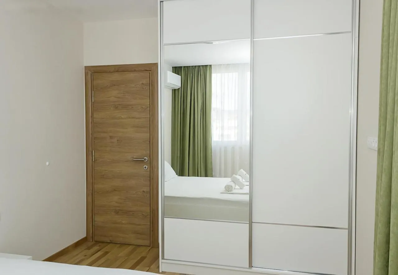 Brand New Modern 1Bd Flat In Chayka With Parking Daire Varna