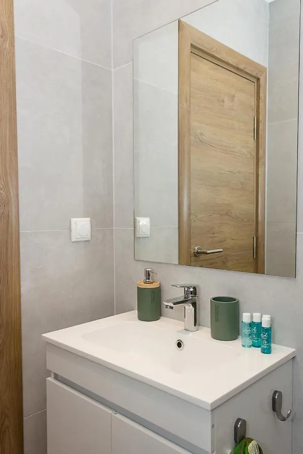 Brand New Modern 1Bd Flat In Chayka With Parking Daire Varna